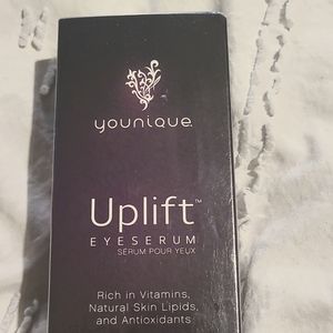 Younique uplift eyeserum